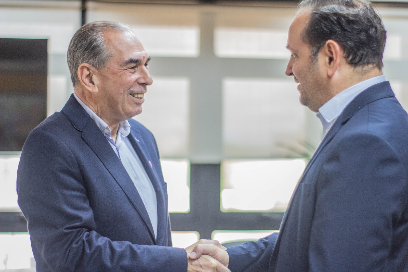 <p>Posadas y Encarnación refuerzan su agenda de integración y trabajo en conjunto</p>